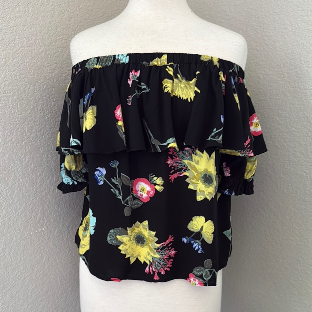 Jodifl Floral Off-Shoulder Black Top